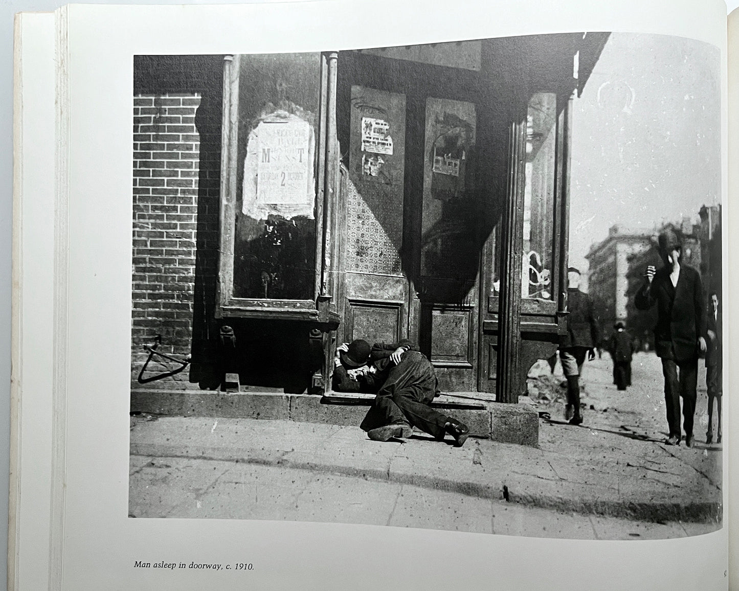 AMERICA & LEWIS HINE