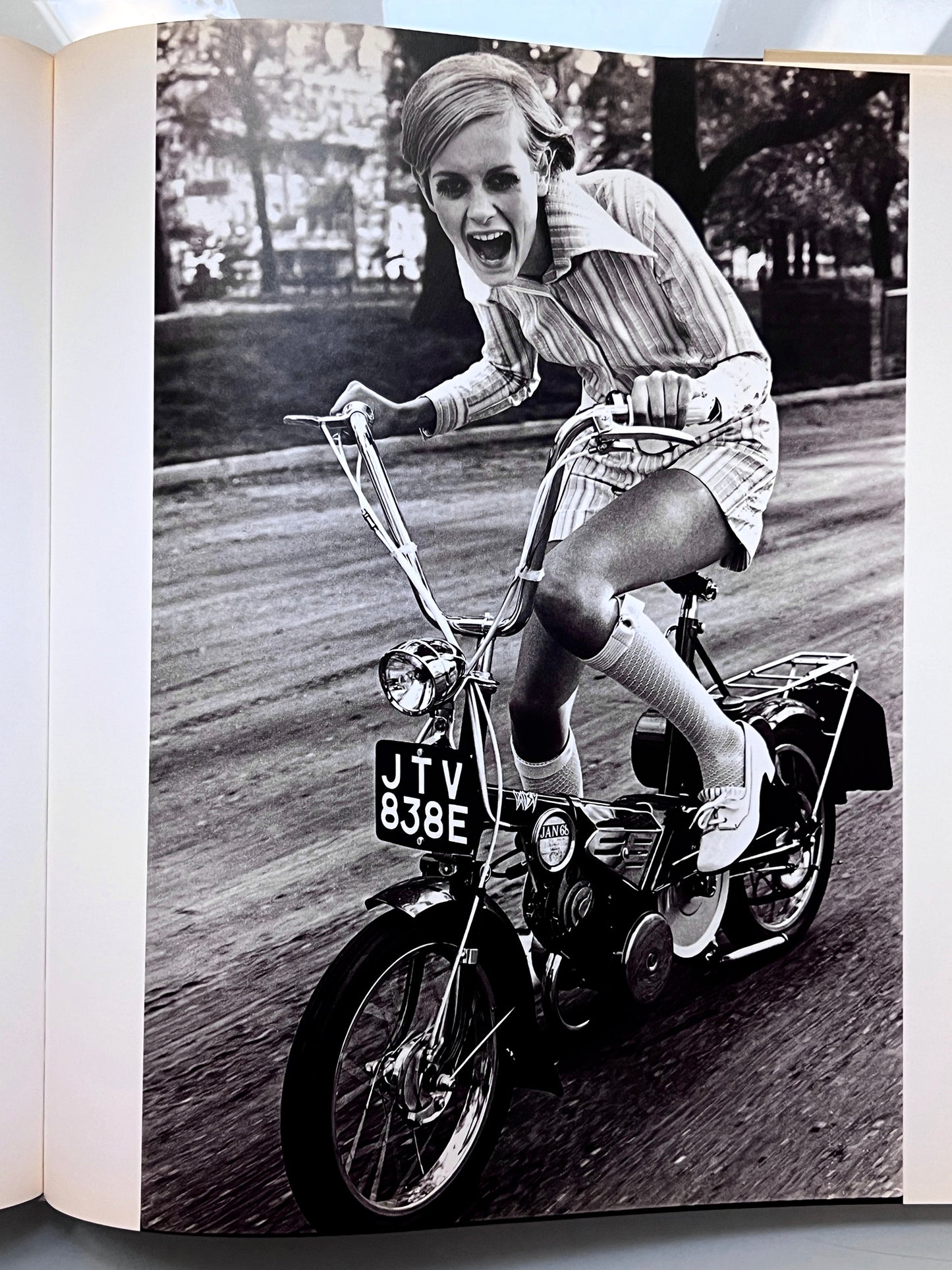 APPEARANCES MODEPHOTOGAPHIE SEIT 1945