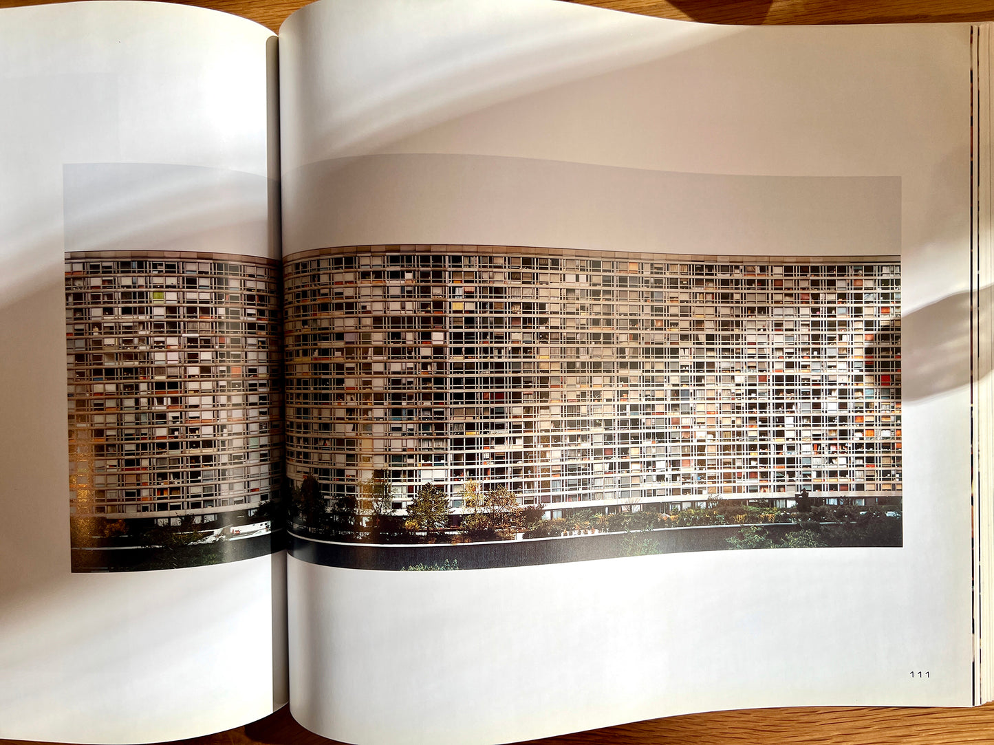 ANDREAS GURSKY Museum of modern art 2001