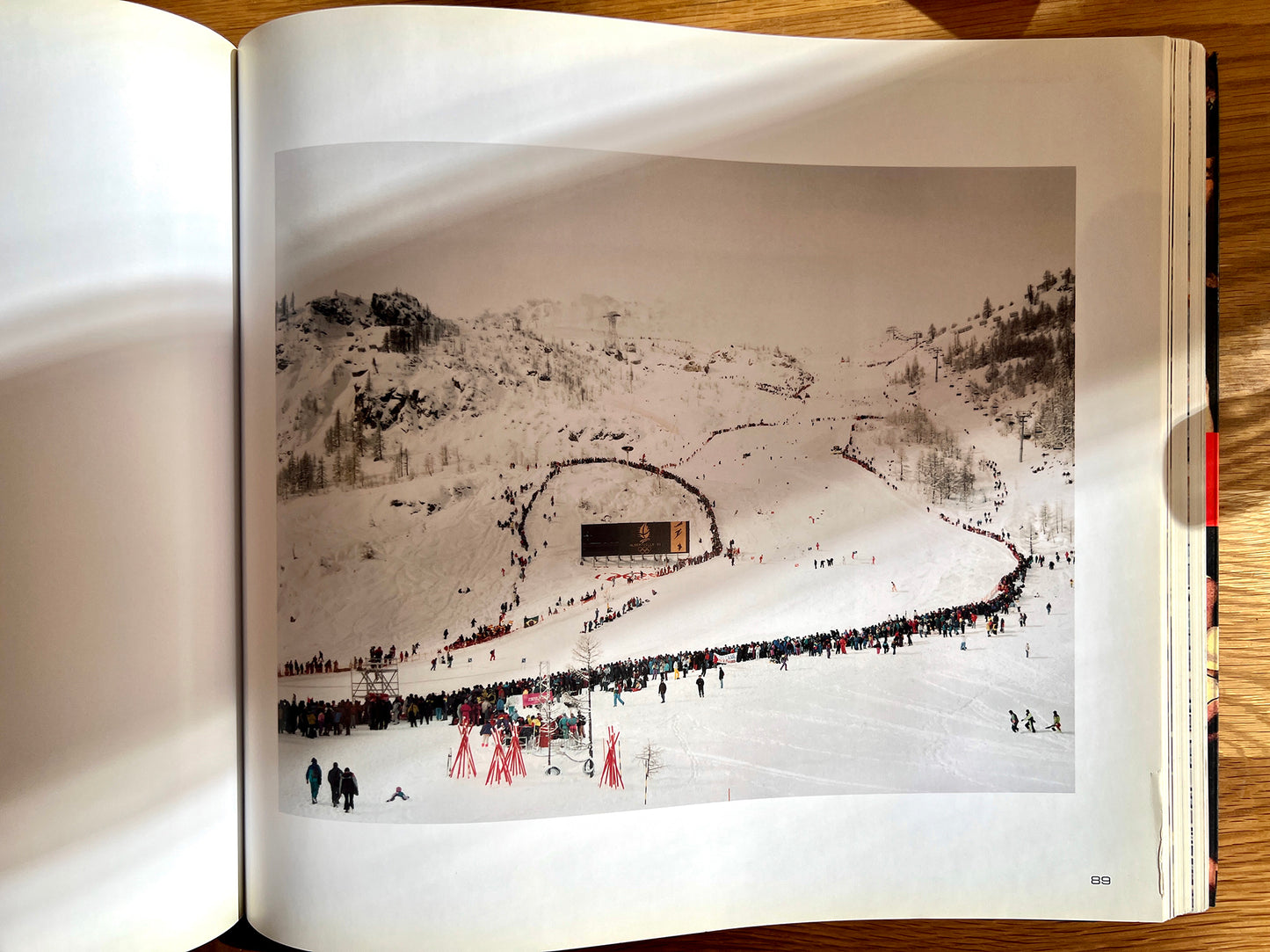 ANDREAS GURSKY Museum of modern art 2001