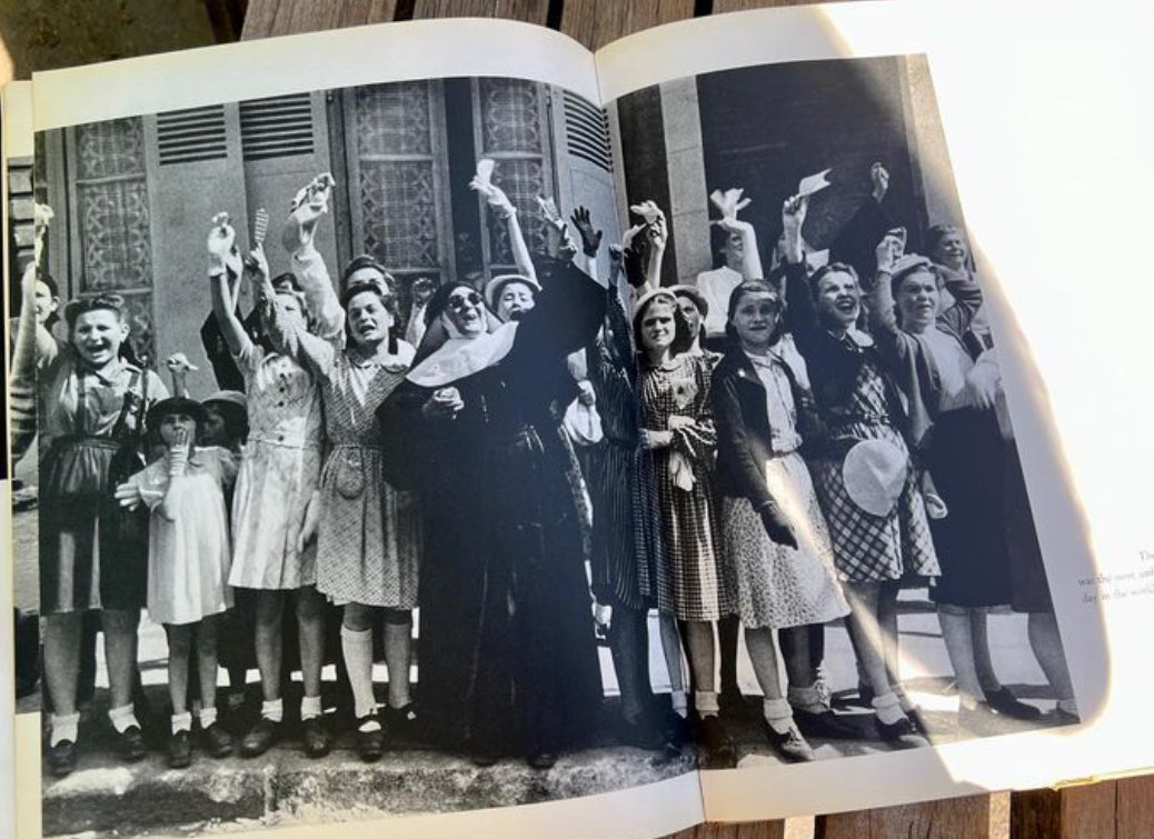 ROBERT CAPA.IMAGES OF WAR