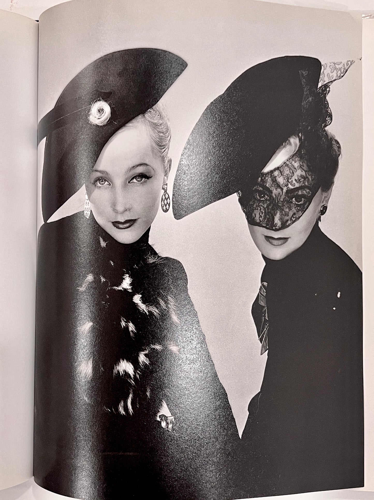BLUMENFELD.A PASSION FOR BEAUTY
