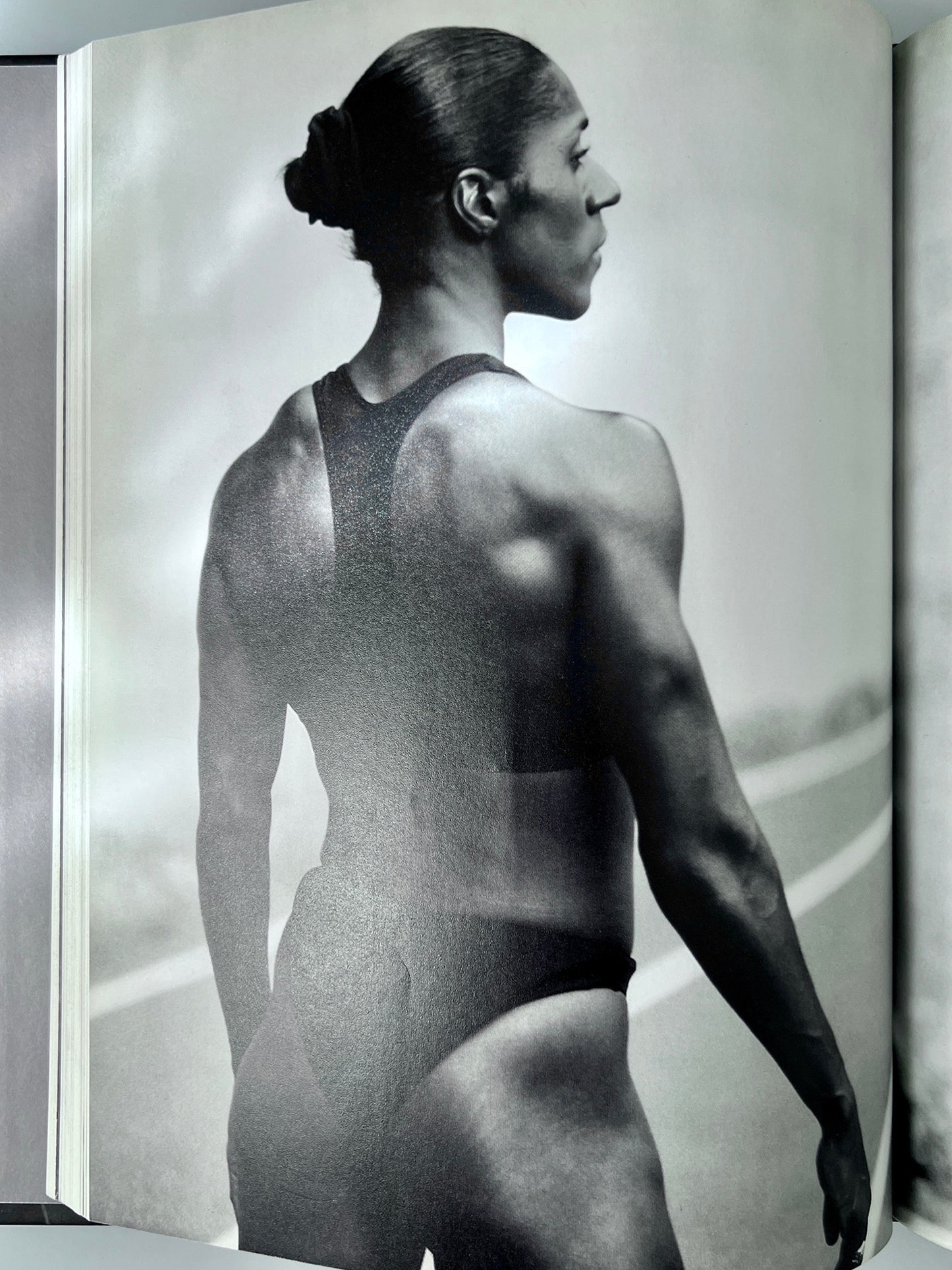 OLYMPIC ATHLETES ANNIE LEIBOVITZ