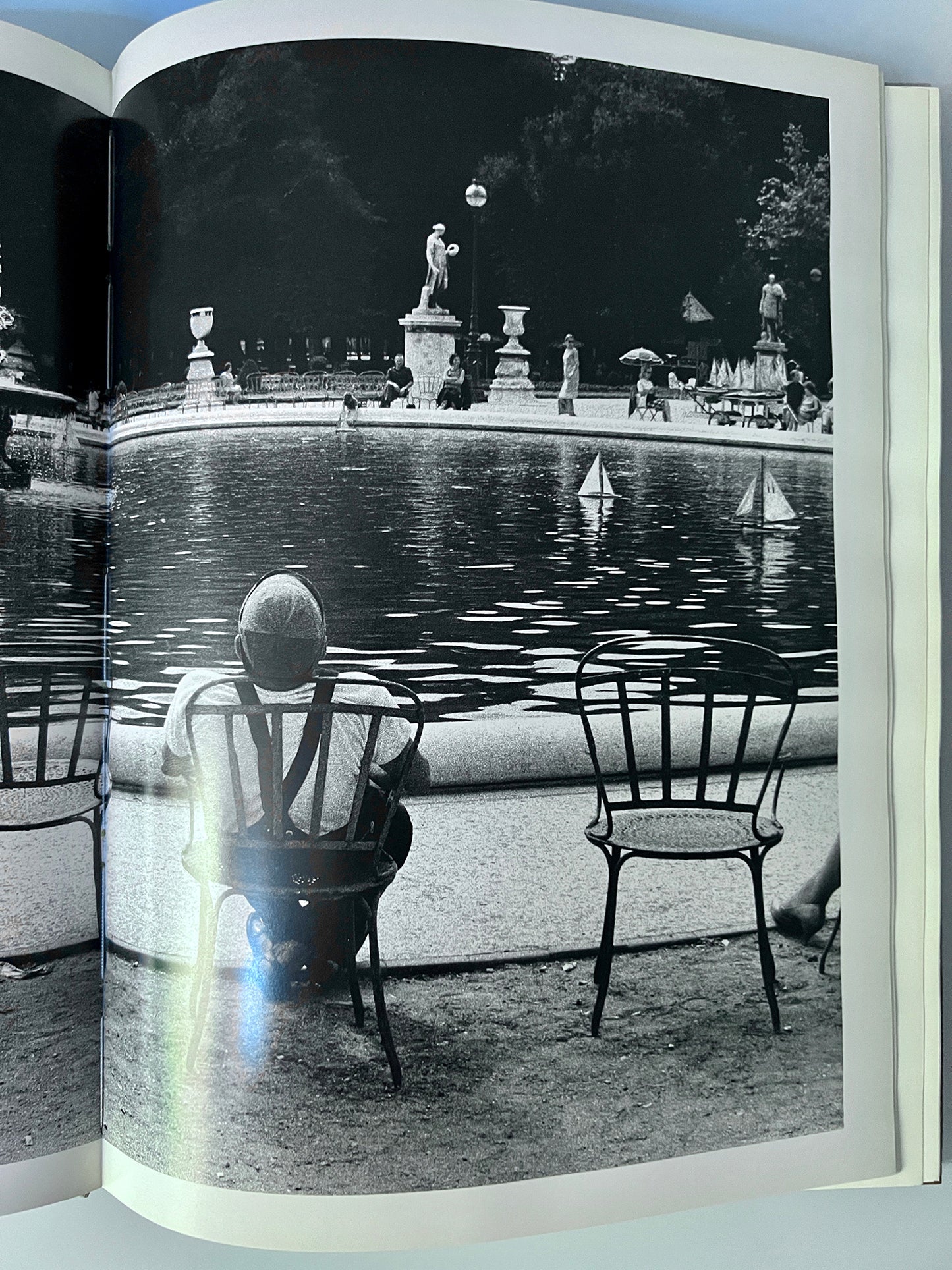 PARIS.MAGNUM PHOTOGRAPHS 1935-1981