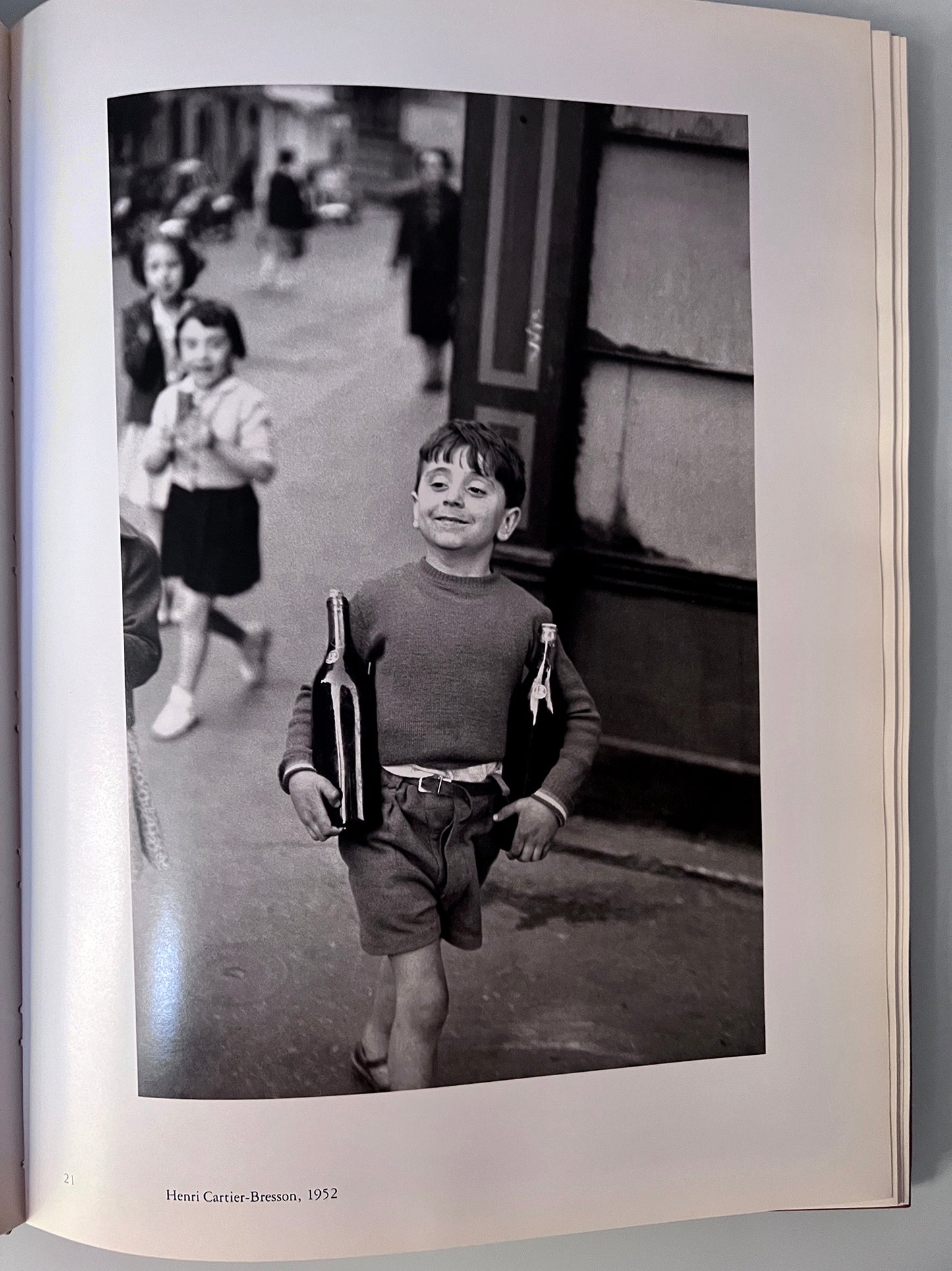 PARIS.MAGNUM PHOTOGRAPHS 1935-1981