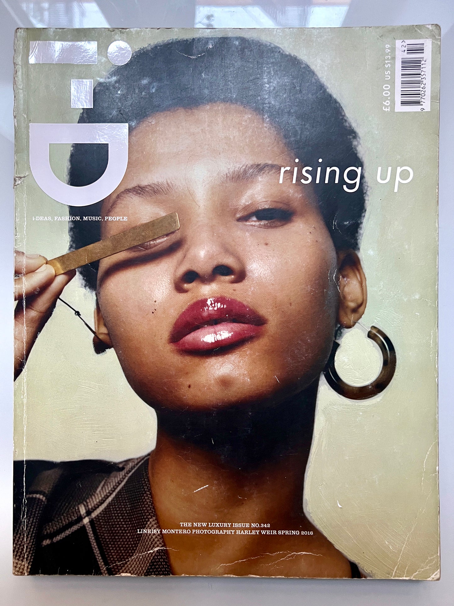 ID MAGAZINE ISSUE 342 .RISING UP